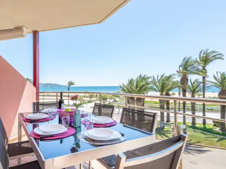 Appartement 2 chambres en première ligne de mer à Empuriabrava : photo 6