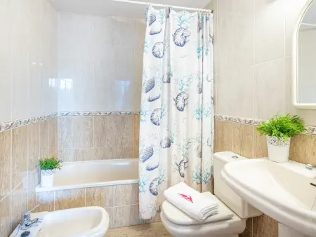 Appartement 2 chambres en première ligne de mer à Empuriabrava : photo 17