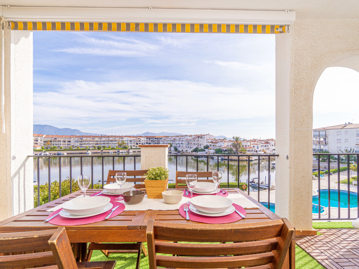 Appartement 6 pers, vue lac à Empuriabrava, piscine - Photo 1