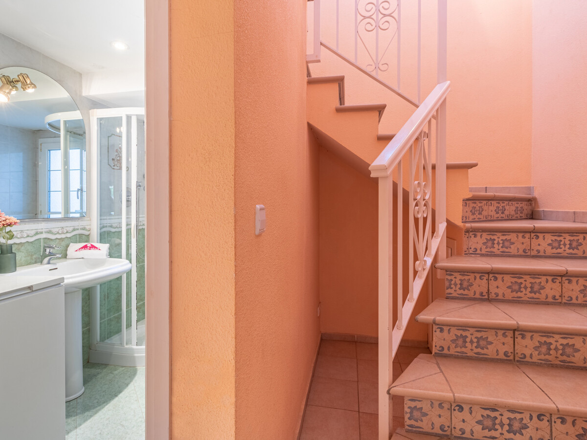 Villa Canal 4 chambres avec piscine privée et amarrage - Photo 18