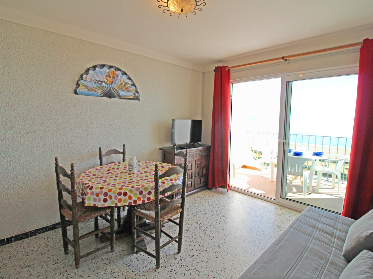 Studio front de mer Empuriabrava, 24 m², vue directe - Photo 3