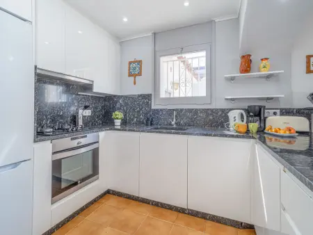 Villa au canal avec piscine privée et amarrage 12m - Photo 3