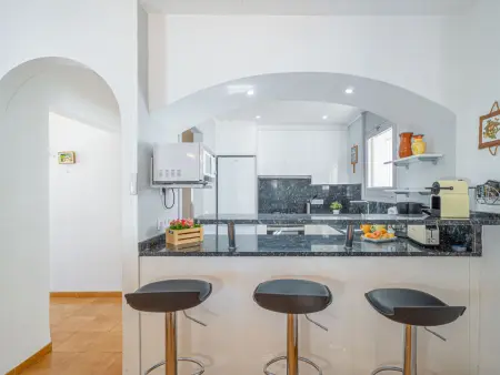 Villa au canal avec piscine privée et amarrage 12m - Photo 9