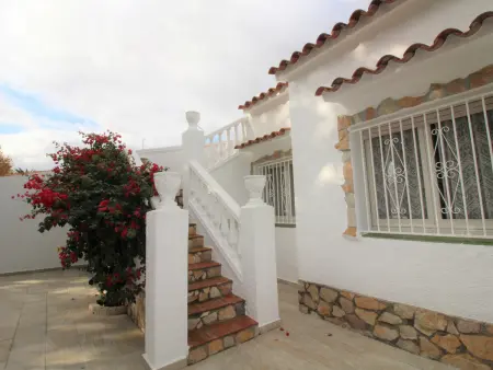 Villa au canal avec piscine privée et amarrage 12m - Photo 30