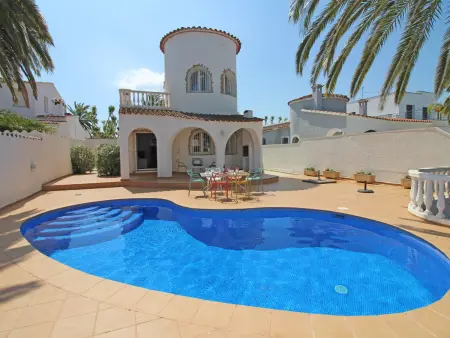 Villa au canal avec piscine privée et amarrage 12m - Photo 34