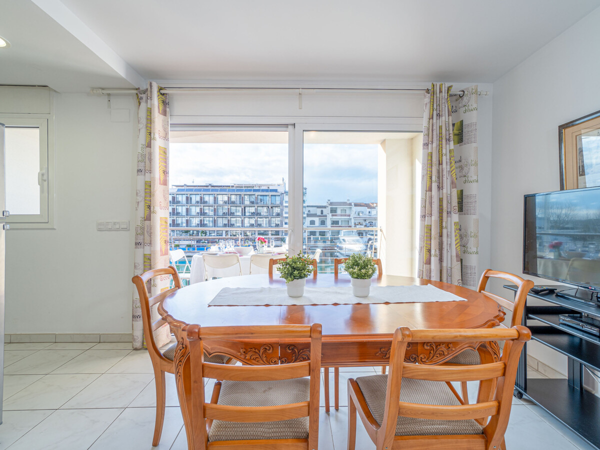 Appartement 6 pers. au canal, 200 m plage Empuriabrava - Photo 7