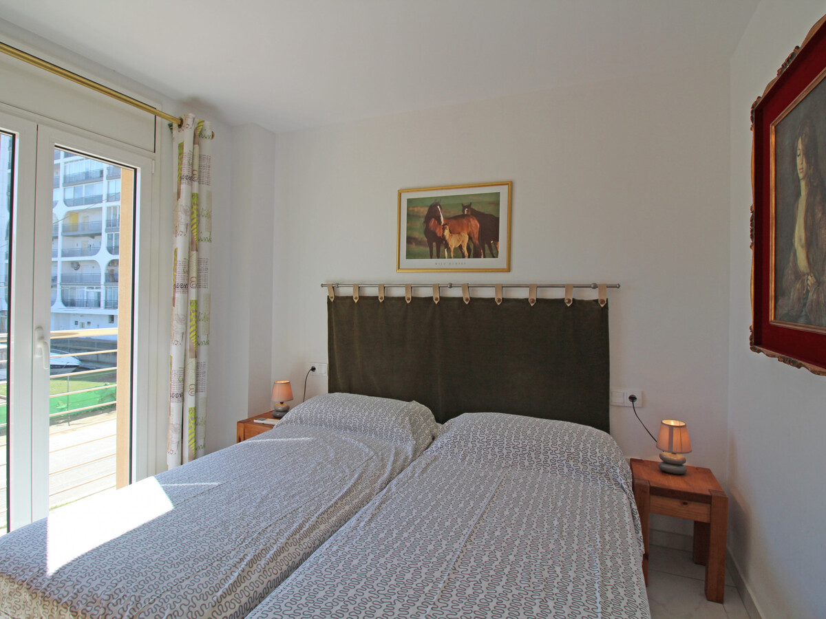 Appartement 6 pers. au canal, 200 m plage Empuriabrava - Photo 13
