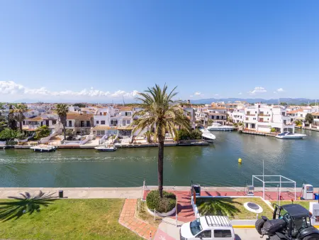 Appartement canal 36 m² à Empuriabrava, 450 m plage