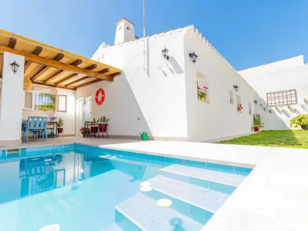 Location maison à Cártama, Maison rénovée à Cártama avec piscine privée et Wi-Fi