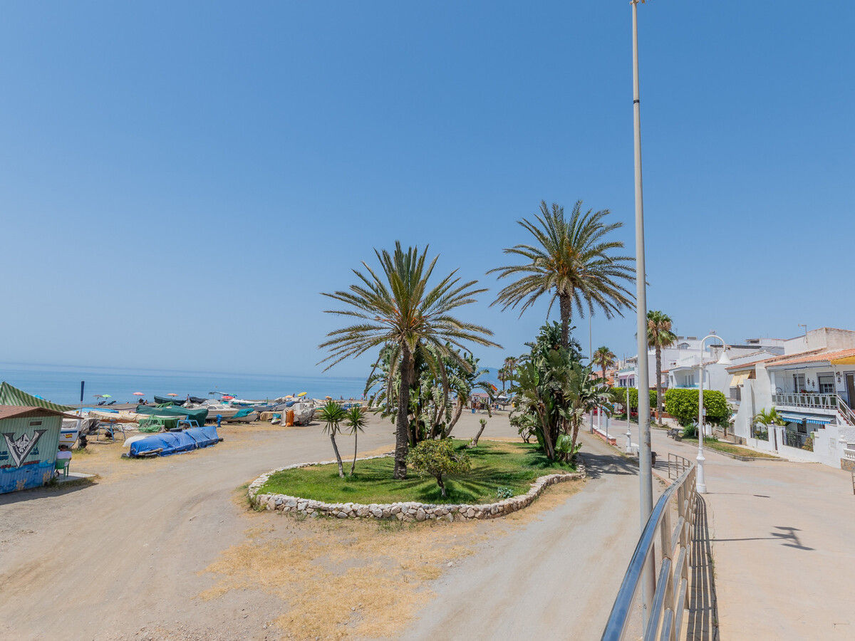 Appartement 6 pers, terrasse, à 10m de la plage - Photo 7