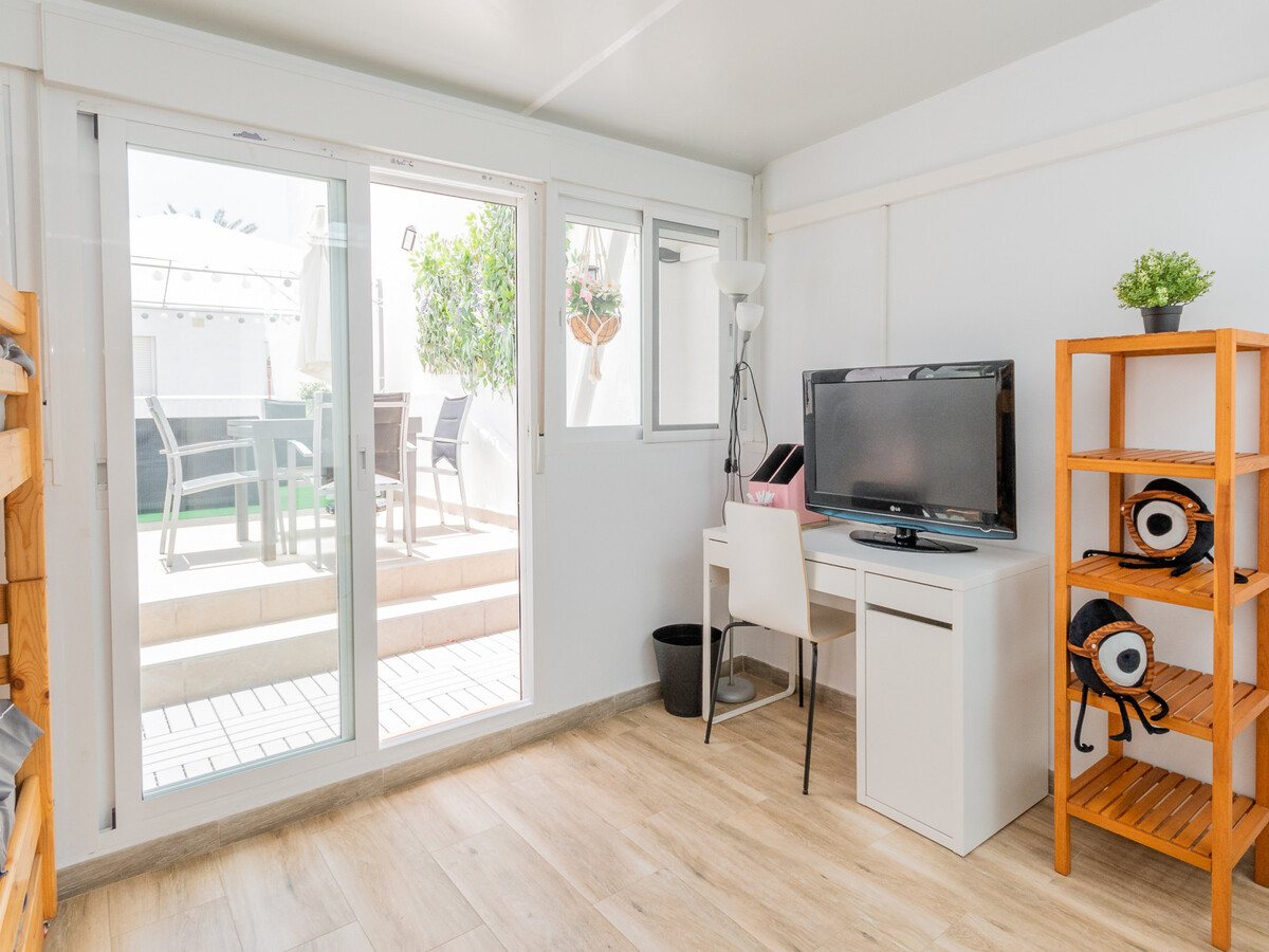 Appartement 6 pers, terrasse, à 10m de la plage - Photo 16