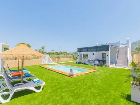 Domaine la Libellule : gîte 4 pers. piscine privée : photo 3