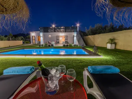 Domaine la Libellule : gîte 4 pers. piscine privée : photo 6