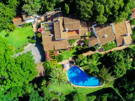 Villa avec piscine privée en pleine nature, idéale pour familles et groupes - Photo 8