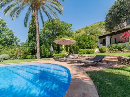 Villa avec piscine privée en pleine nature, idéale pour familles et groupes - Photo 19