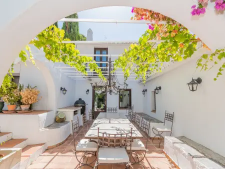 Villa avec piscine privée en pleine nature, idéale pour familles et groupes - Photo 24