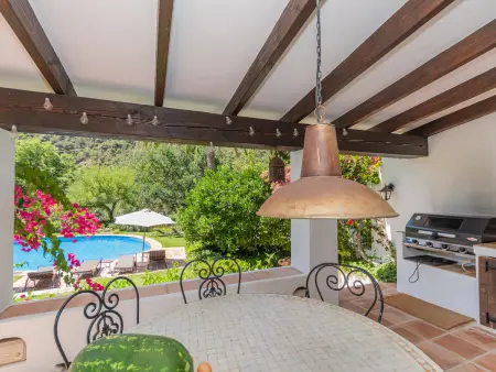 Villa avec piscine privée en pleine nature, idéale pour familles et groupes - Photo 31