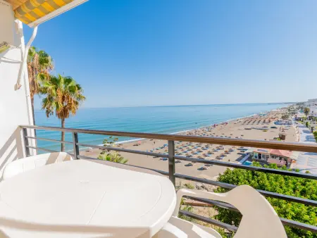 Location appartement à Torremolinos, Appartement en bord de mer à Torremolinos avec piscine et terrasse