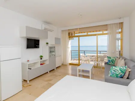 Appartement 39 m² première ligne de plage, ascenseur privé : photo 9