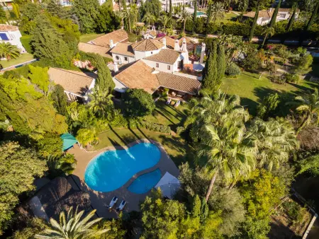 Villa Sierra Blanca : 9 chambres, piscine, sauna et padel : photo 5