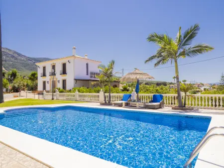 Location villa à Alhaurín el Grande, Charmante villa à Alhaurín el Grande avec piscine et parking