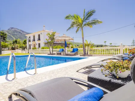 Charmante villa à Alhaurín el Grande avec piscine et parking - Photo 1