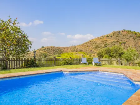 Maison de campagne à Pizarra avec piscine et climatisation, 8 personnes - Photo 1