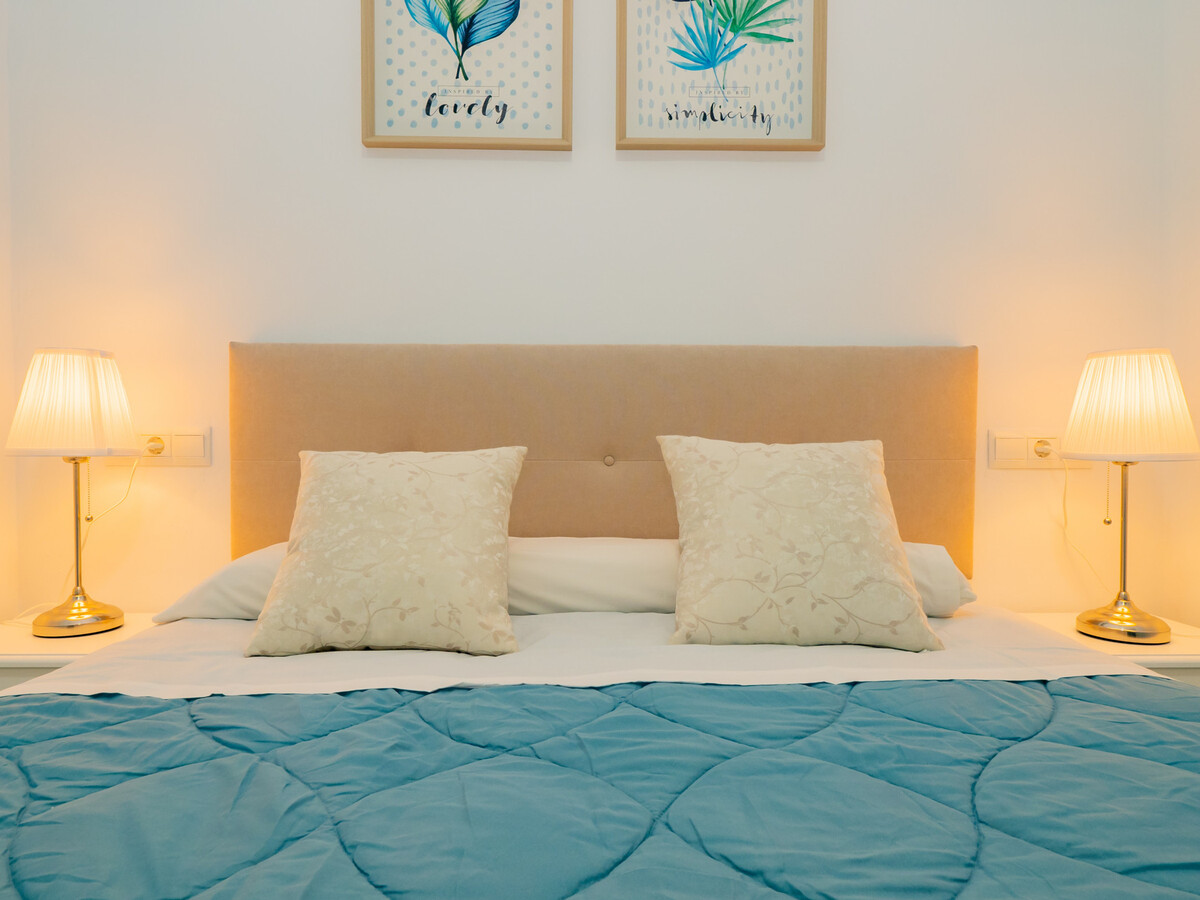 Maison rénovée 2 chambres à Cártama, 15 min de Malaga - Photo 2