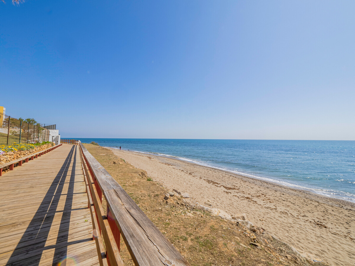 Appartement première ligne de plage à Mijas Costa - Photo 3