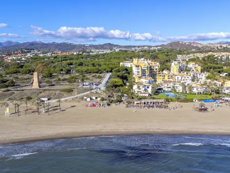Penthouse triplex avec accès direct plage à Cabopino : photo 2
