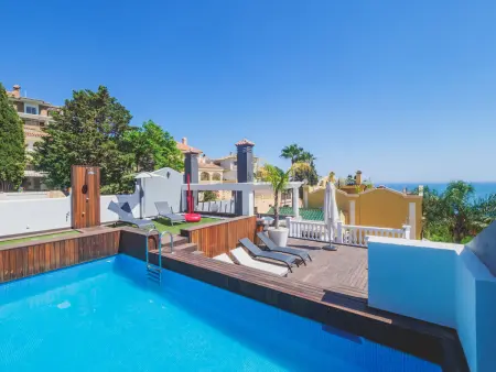 Location villa à Málaga, Villa à Malaga avec jardin spacieux et piscine privée