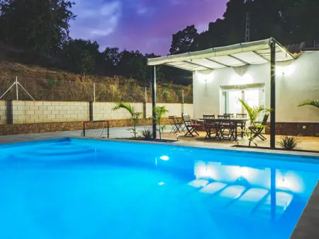 Gîte 6 pers. avec piscine privée et fibre 300 Mb : photo 12