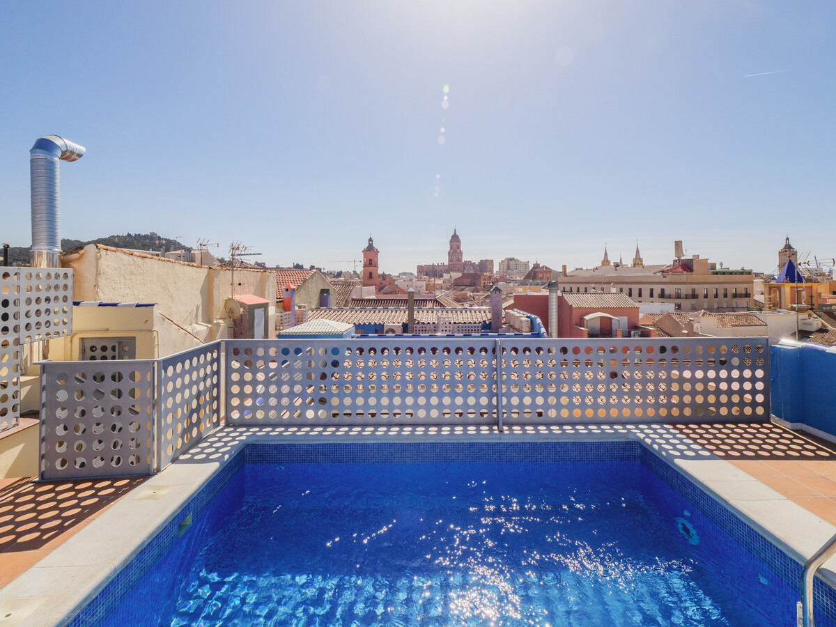 Appartement 1 chambre avec piscine toit au cœur de Malaga - Photo 11