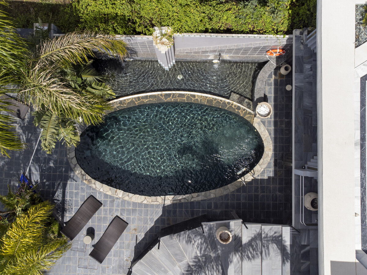 Villa 850m² 12 pers, piscines chauffées & salle de sport - Photo 6