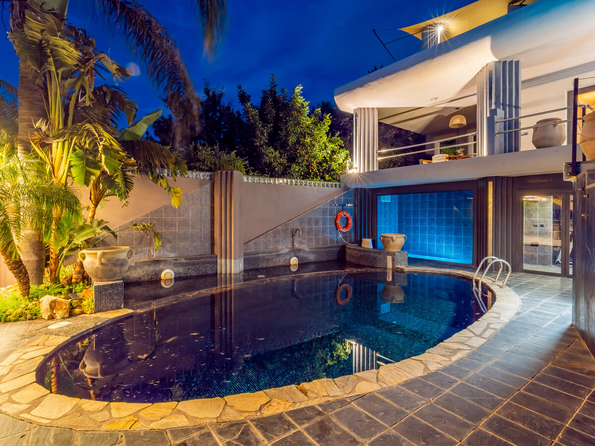 Villa 850m² 12 pers, piscines chauffées & salle de sport - Photo 16
