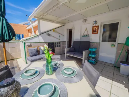 Maison typique à El Palo, Malaga, à 30m de la plage avec terrasse et climatisation - Photo 2