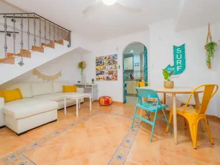 Maison typique à El Palo, Malaga, à 30m de la plage avec terrasse et climatisation - Photo 5