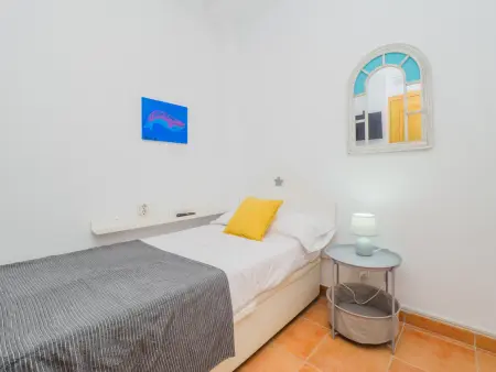 Maison typique à El Palo, Malaga, à 30m de la plage avec terrasse et climatisation - Photo 9