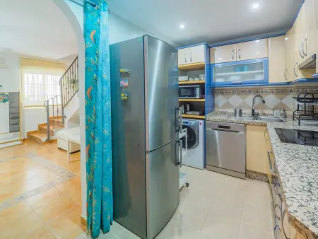 Maison typique à El Palo, Malaga, à 30m de la plage avec terrasse et climatisation - Photo 22