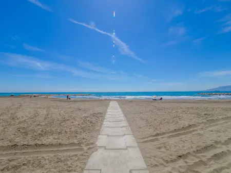 Maison typique à El Palo, Malaga, à 30m de la plage avec terrasse et climatisation - Photo 34