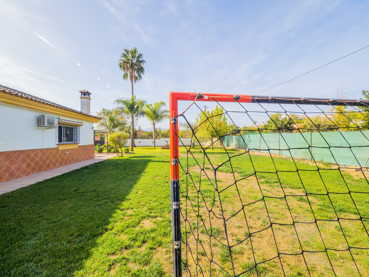 Villa 10 pers. avec piscine 5x10m et aire de jeux - Photo 9