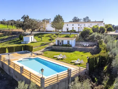 Location gite à Setenil de las Bodegas, Cortijo Andalou pour 10 P., Climatisation, Animaux Acceptés