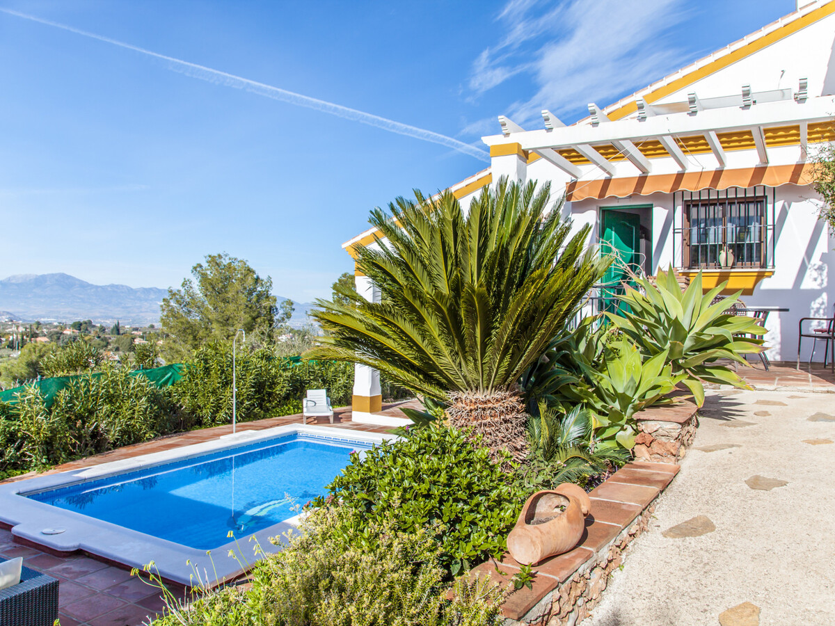 Villa 3 chambres, piscine 4x8m à Alhaurín el Grande - Photo 3