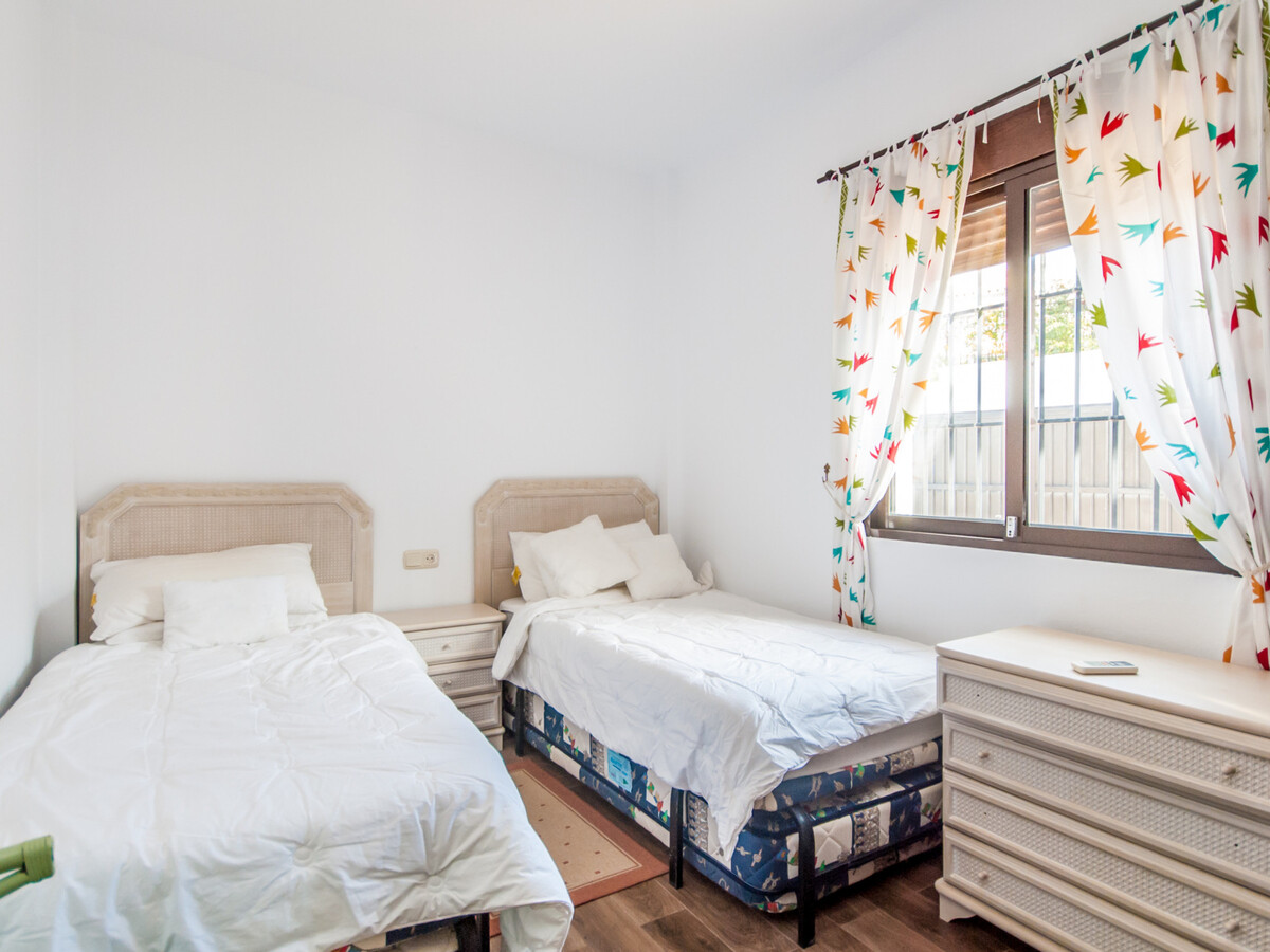 Villa 3 chambres, piscine 4x8m à Alhaurín el Grande - Photo 35