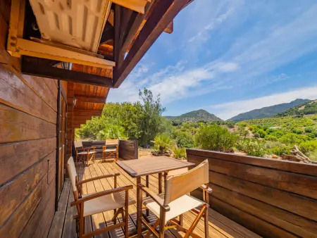 Deux Chalets en Bois Paisibles pour Familles avec Piscine - Photo 12