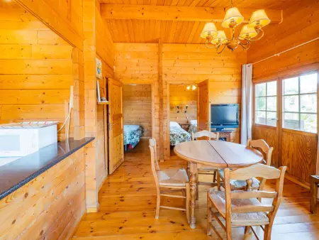 Deux Chalets en Bois Paisibles pour Familles avec Piscine - Photo 20