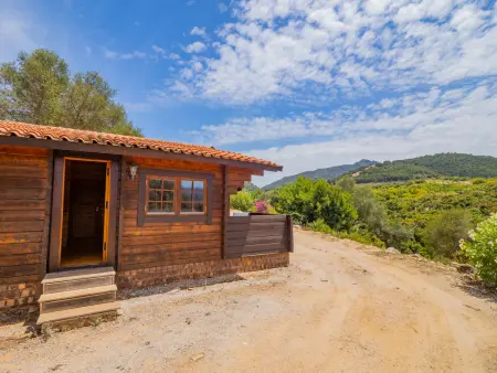 Deux Chalets en Bois Paisibles pour Familles avec Piscine - Photo 35