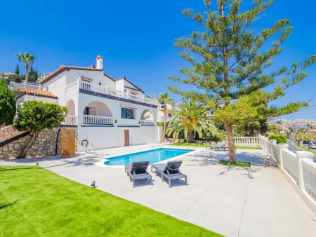 Location villa à Benalmádena, Villa de luxe à Benalmádena avec piscine privée et jardin
