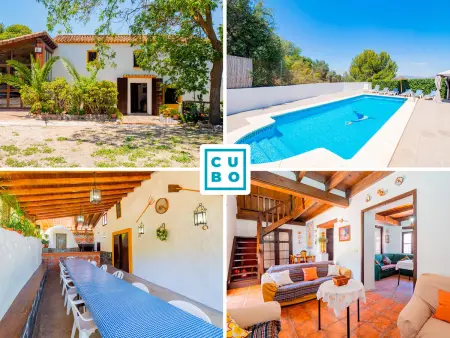 Location gite à Cártama, Grande ferme rurale à Cártama avec piscine privée