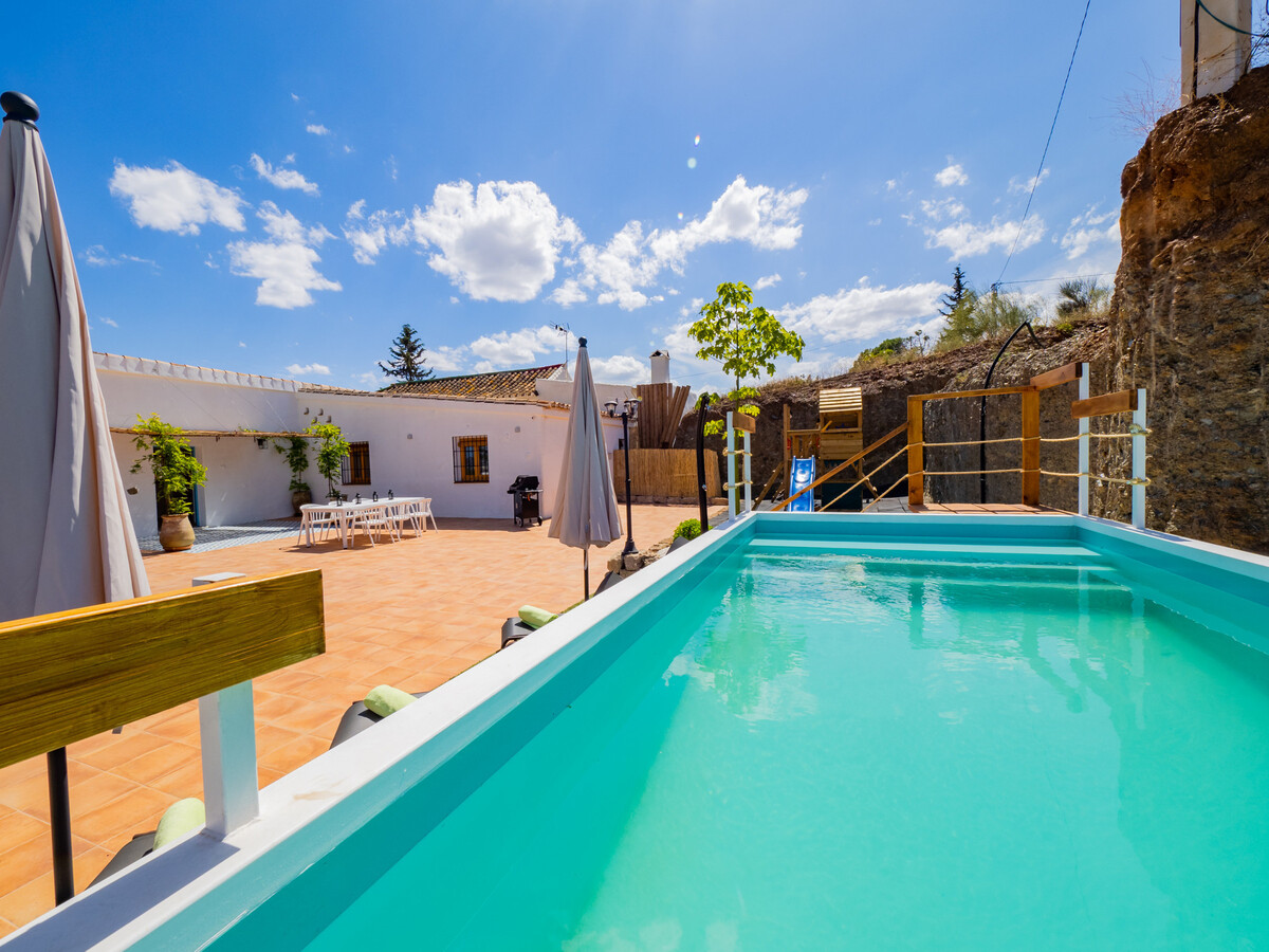 Gîte 8 pers. à Cártama : piscine, aire de jeux et vues montagne - Photo 6